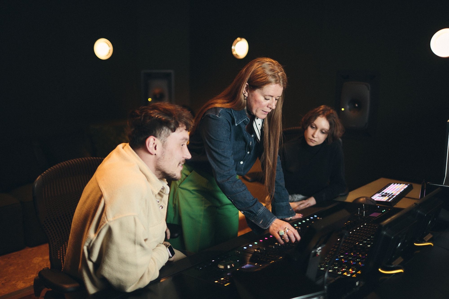 Tracklay at Azimuth Post - Absolute CAD