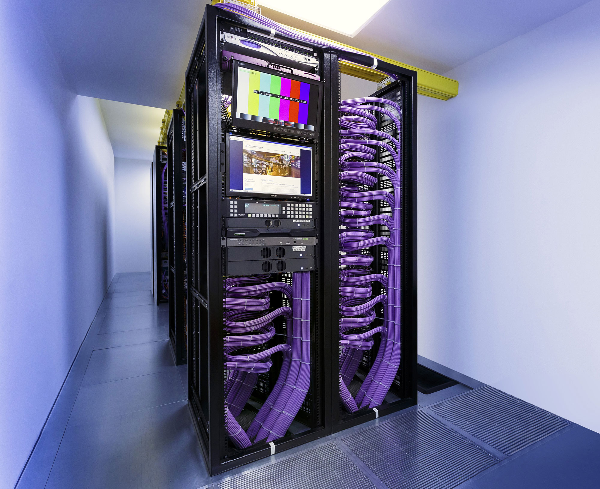 colocation CAR at The Switch - Absolute CAD