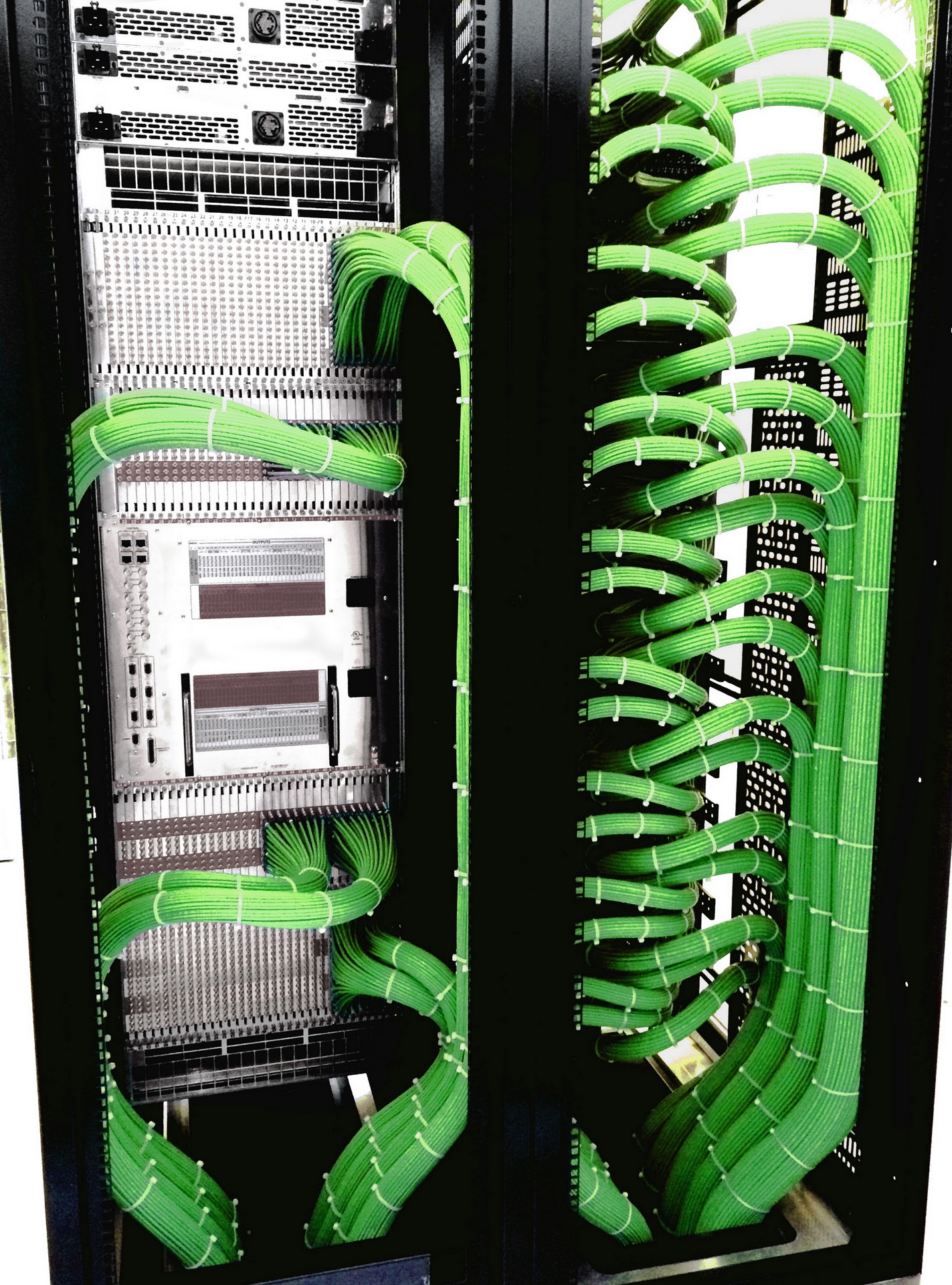 Broadcast Router cabling